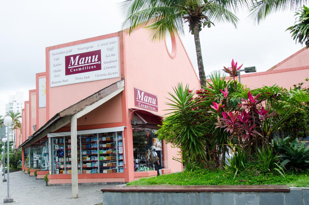 Apto com Ar condicionado a 200 m da praia - atrás do Shopping Enseada Apartamento Guarujá Exterior foto